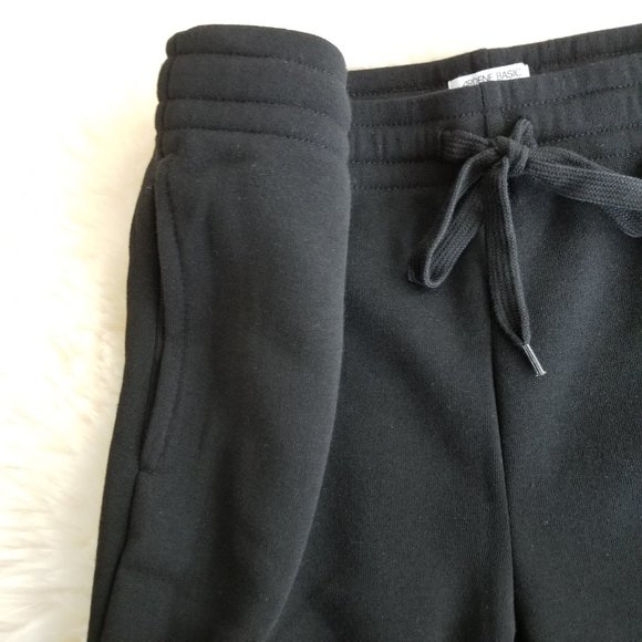$5 Add-on | Soft high waist joggers black (size M) - Picture 3 of 12